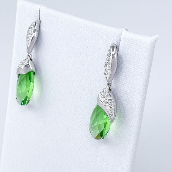 Vintage Sterling Silver Green Drop Earrings | Cubic Zirconia - Picture 3 of 8